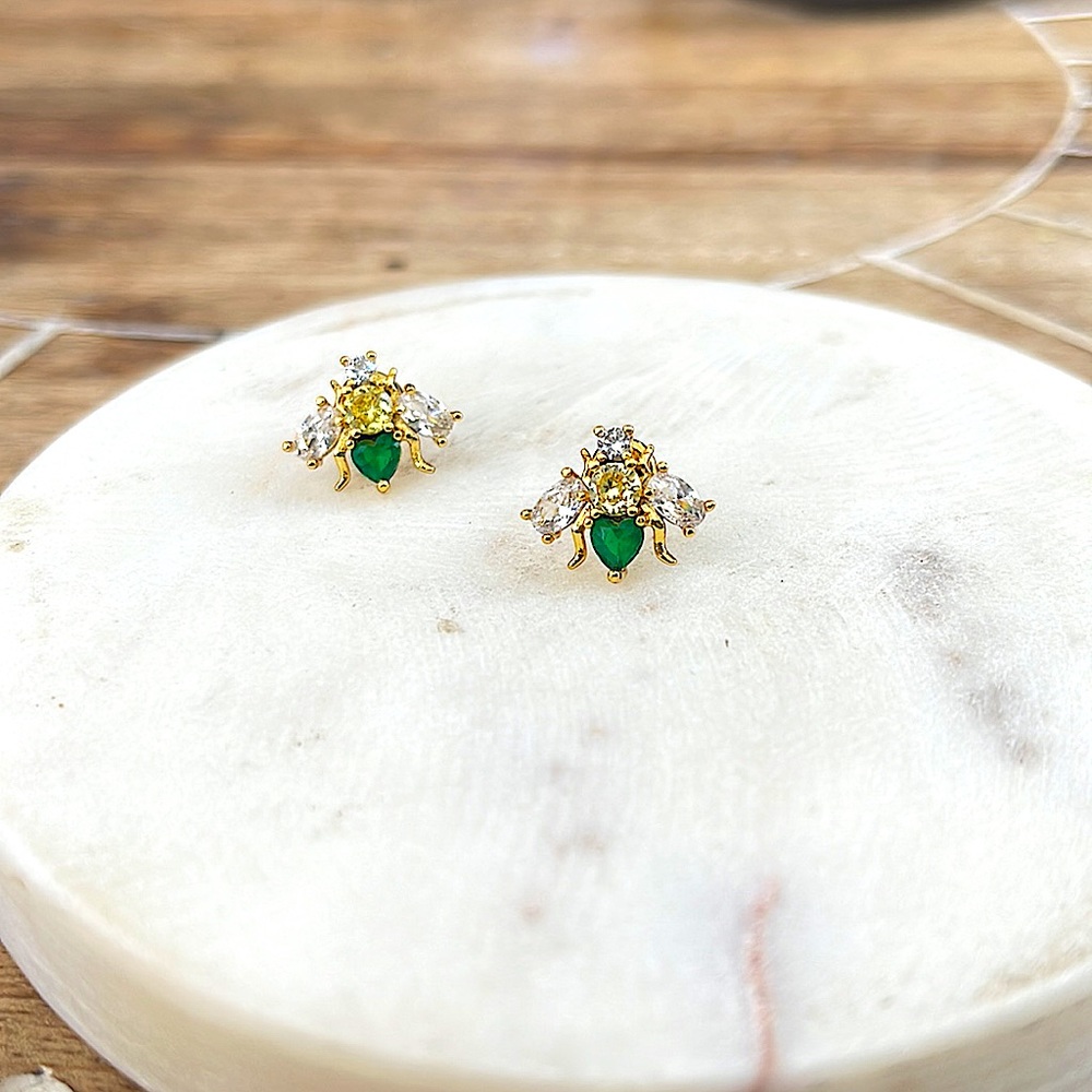 Gorgeous bee earrings